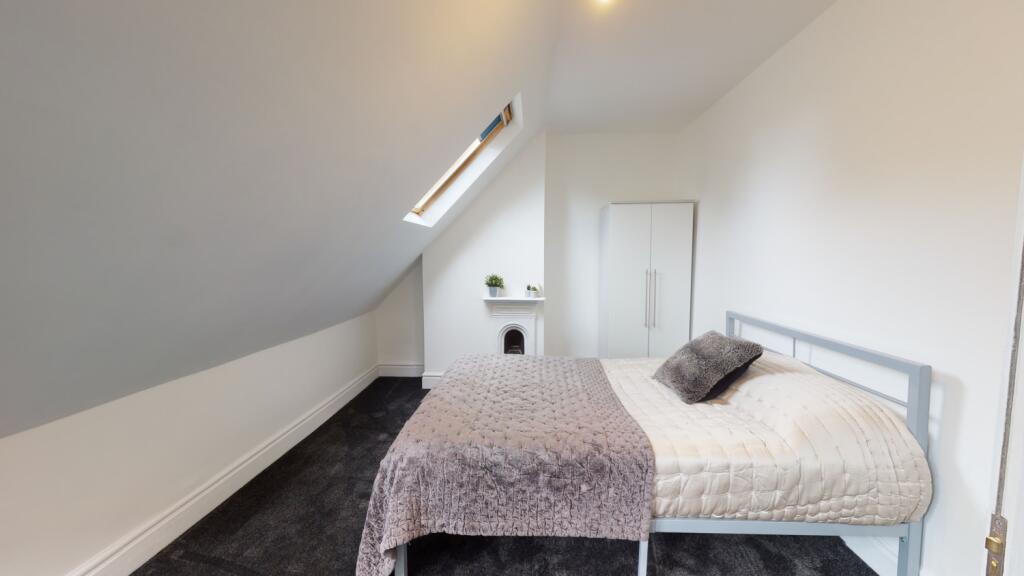 597-Gloucester-Road-Bedroom