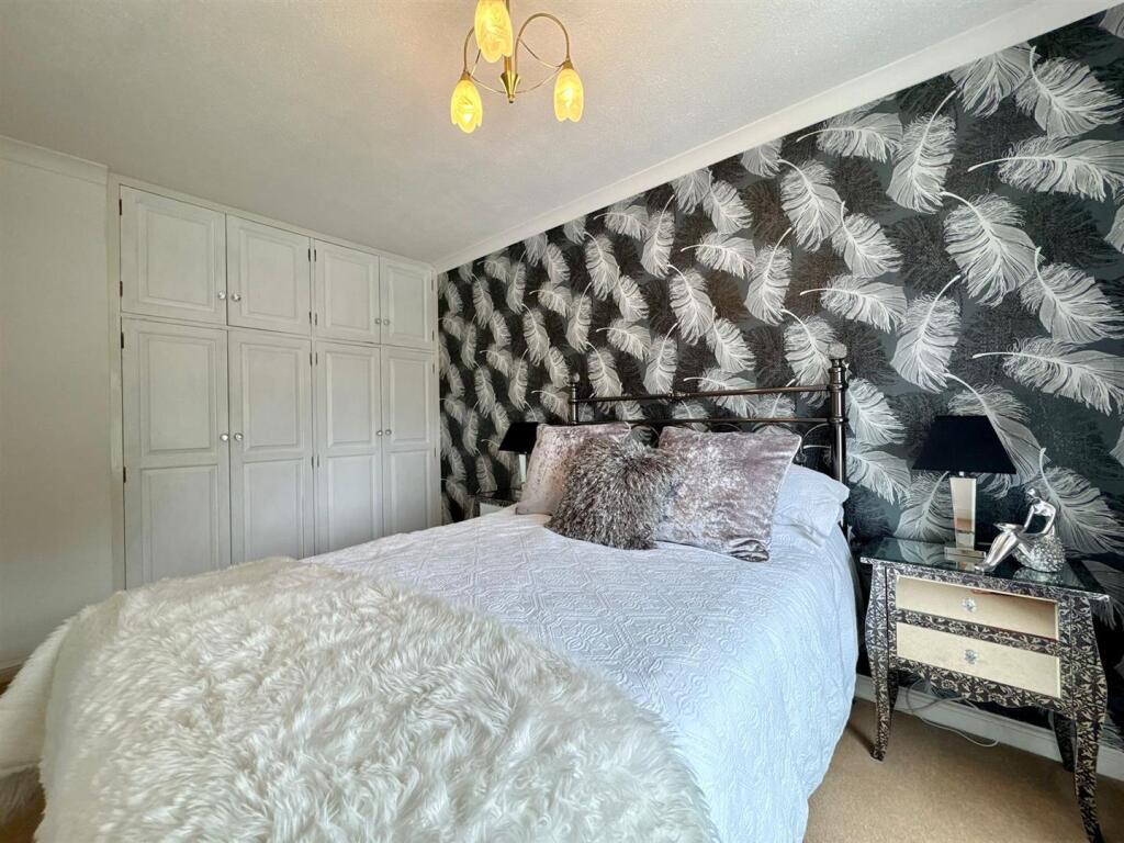 Bed 2 (2).jpg