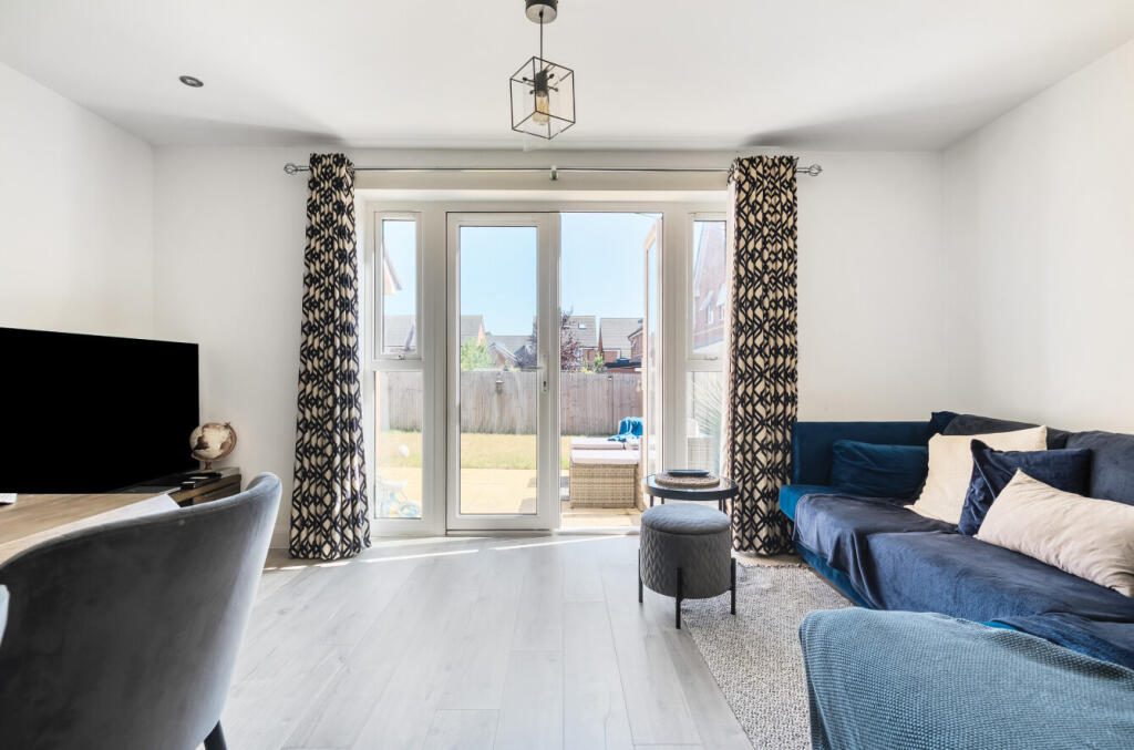 1321373-15-687132...