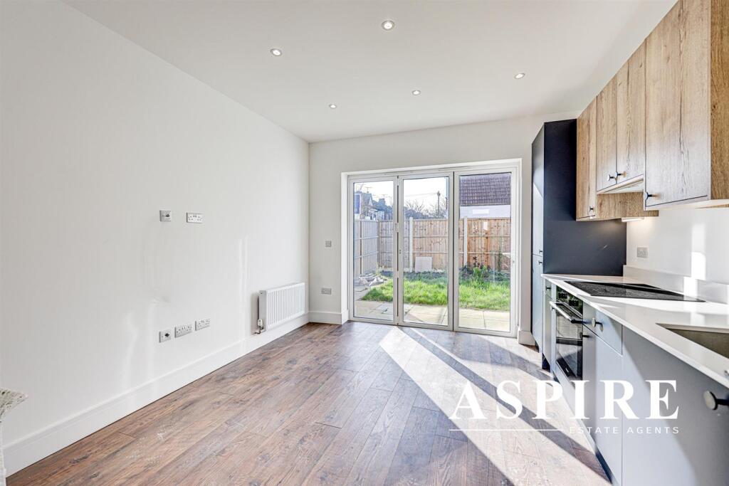 Aspire Estate Agents673.jpg