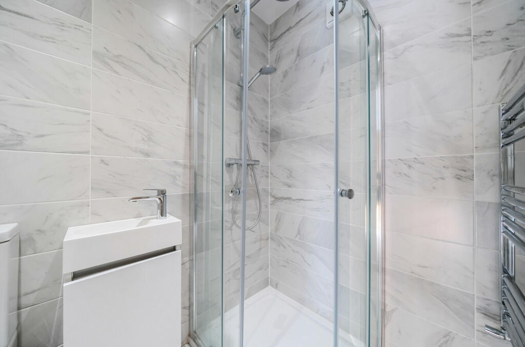 En Suite Shower