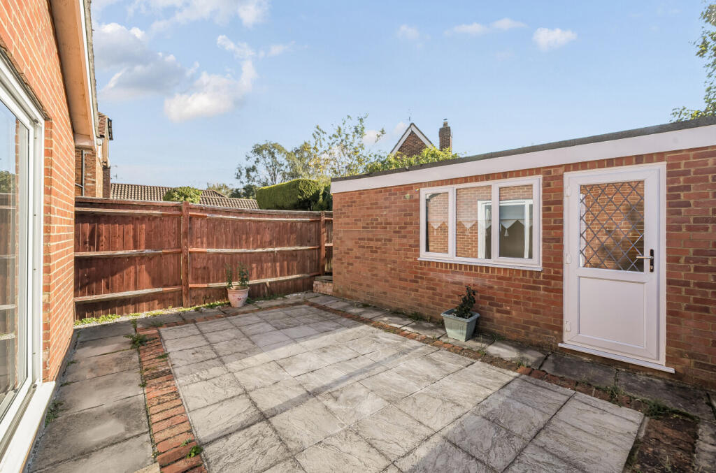 1360225-5-68dba9e...