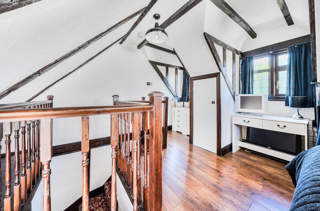 1290380-43-682731...