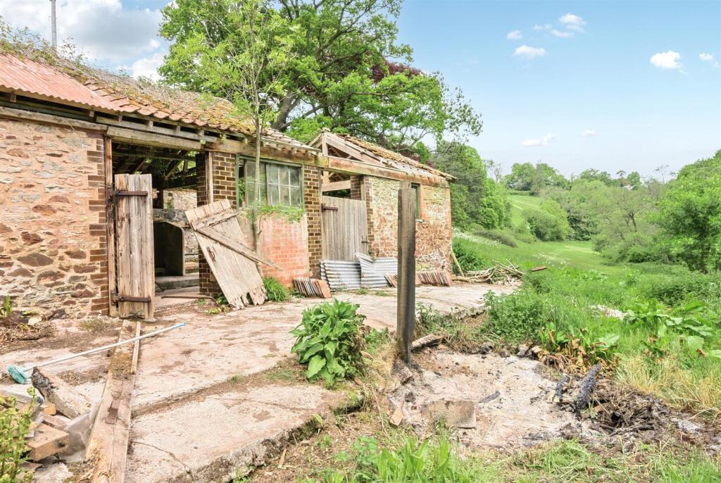 -68230ee83d8ad-l-150-6821d29a5b92b-1280440-ARW-150