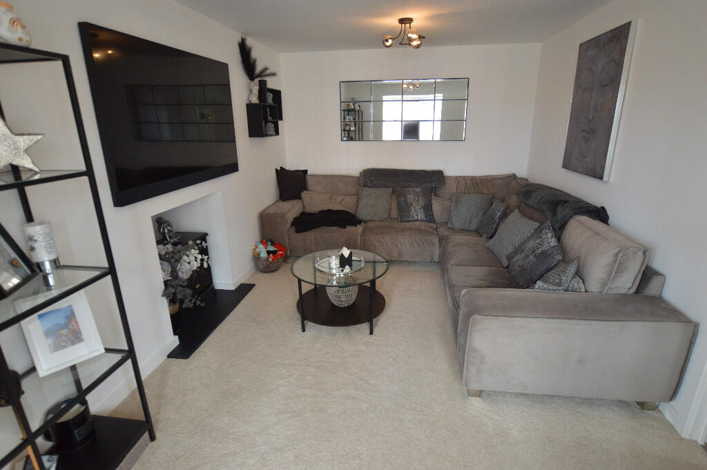Formal Lounge