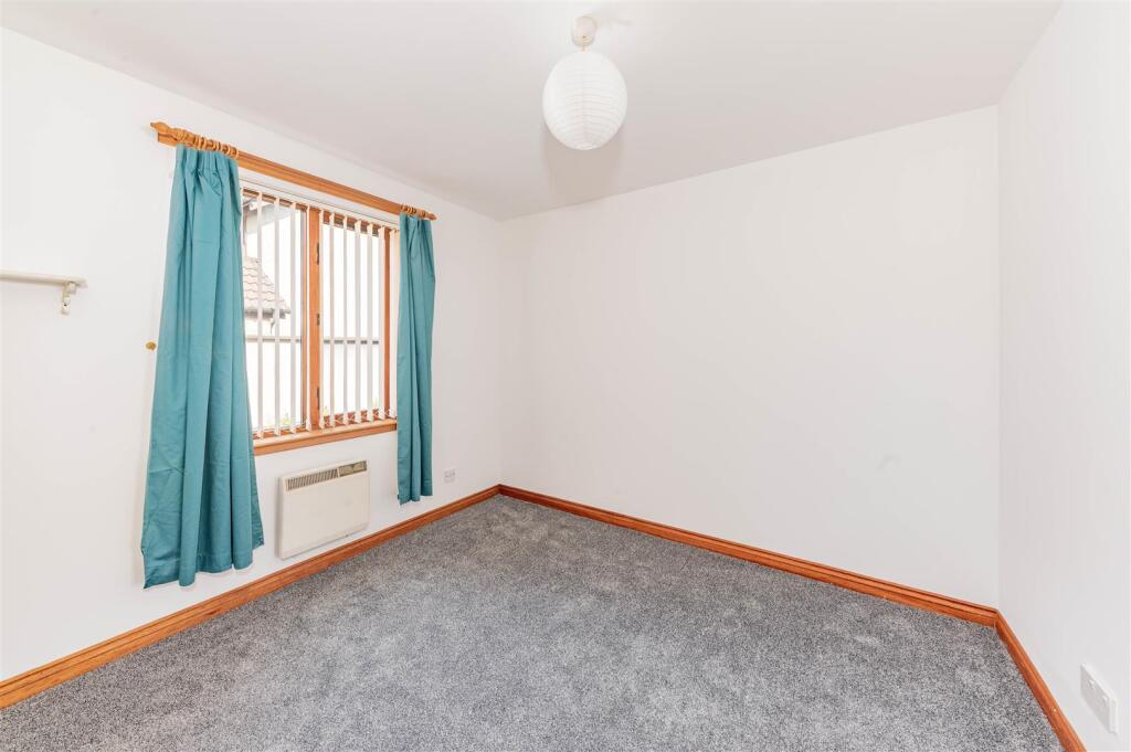 1 Charlotte Close Dundee-6.JPG