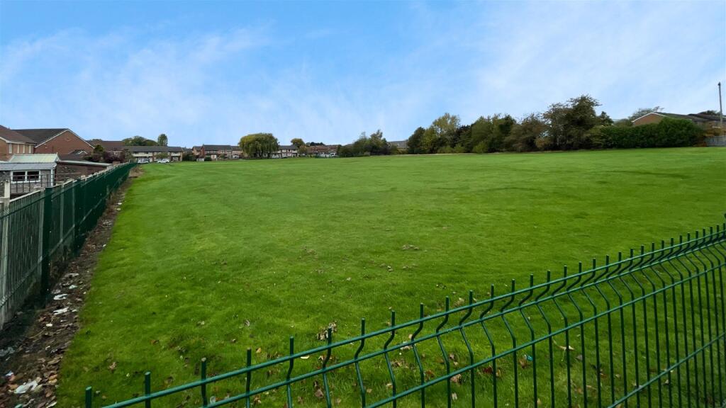 Rose Avenue Rear View