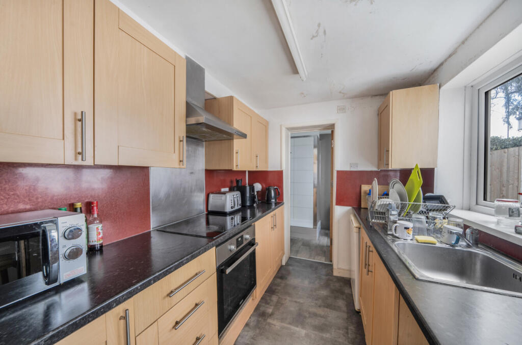 1355293-7-68c8219...