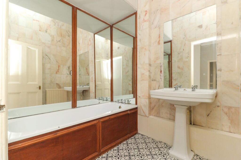Picture 8