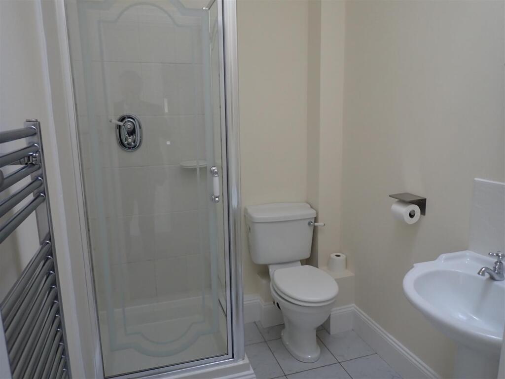 En Suite Shower Room/WC