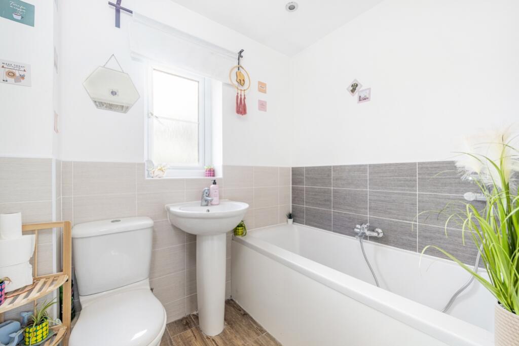 78 Tyne Close (Spalding)-25