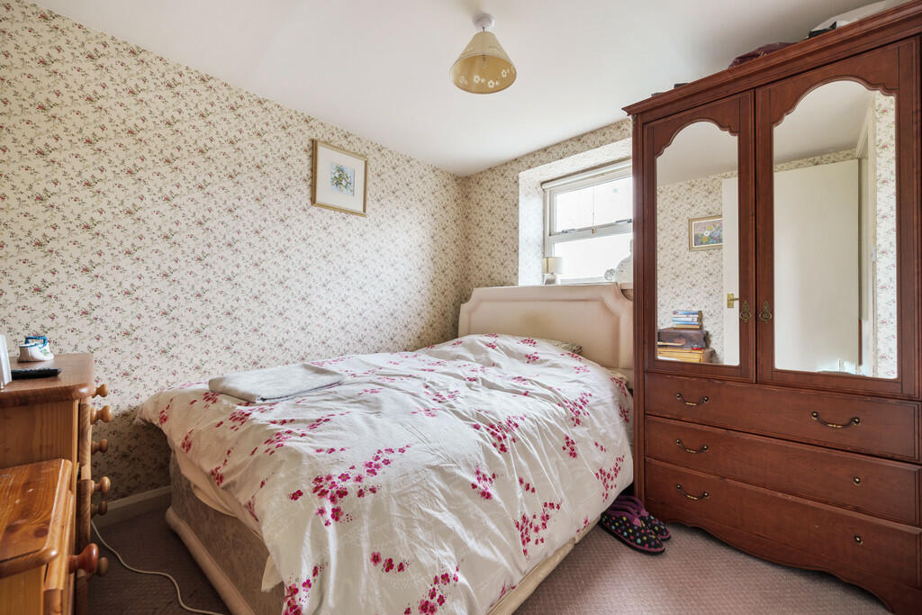 Acorn Cottage - B...