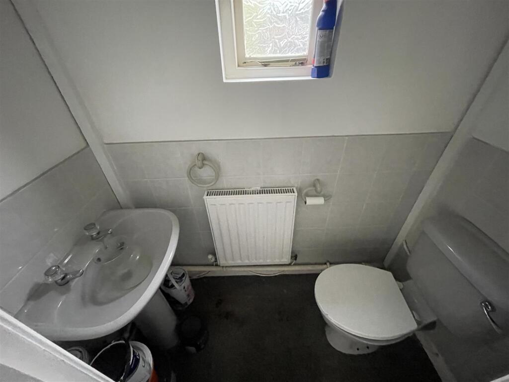 Ground Floor Cloaks.