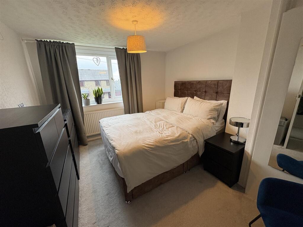 Bramleys Estate Agents - Moorlands Road - Greetlan