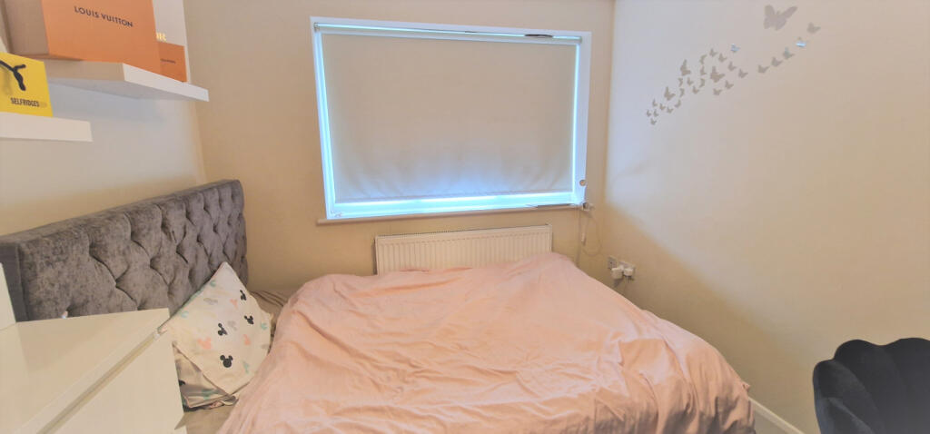 BEDROOM (2)