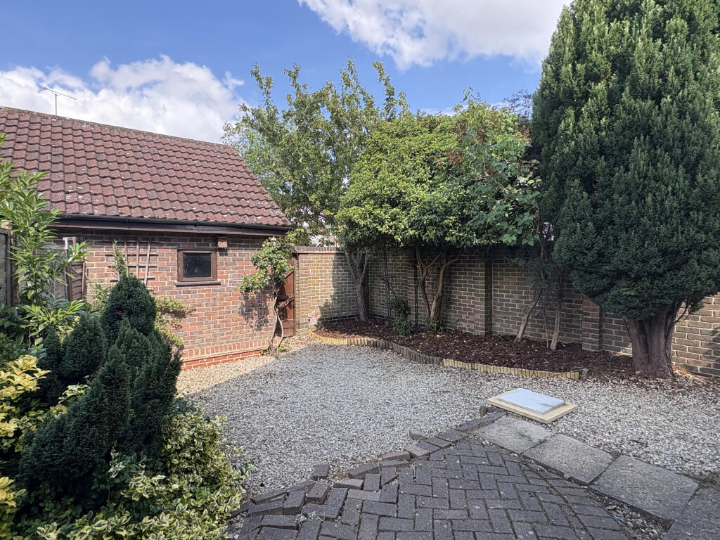 5 Shardlow garden .jpeg