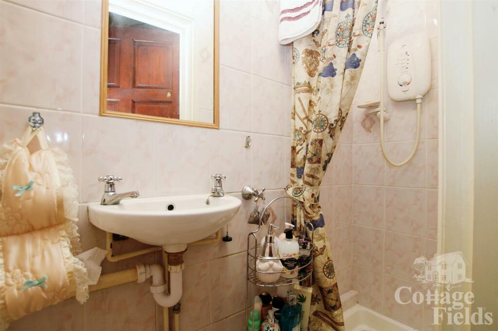 d.s 20shower.JPG