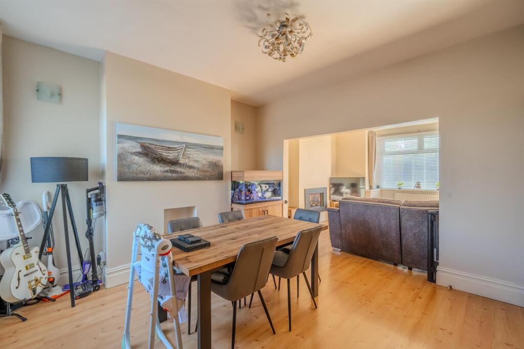 19 Park Terrace-14.jpg