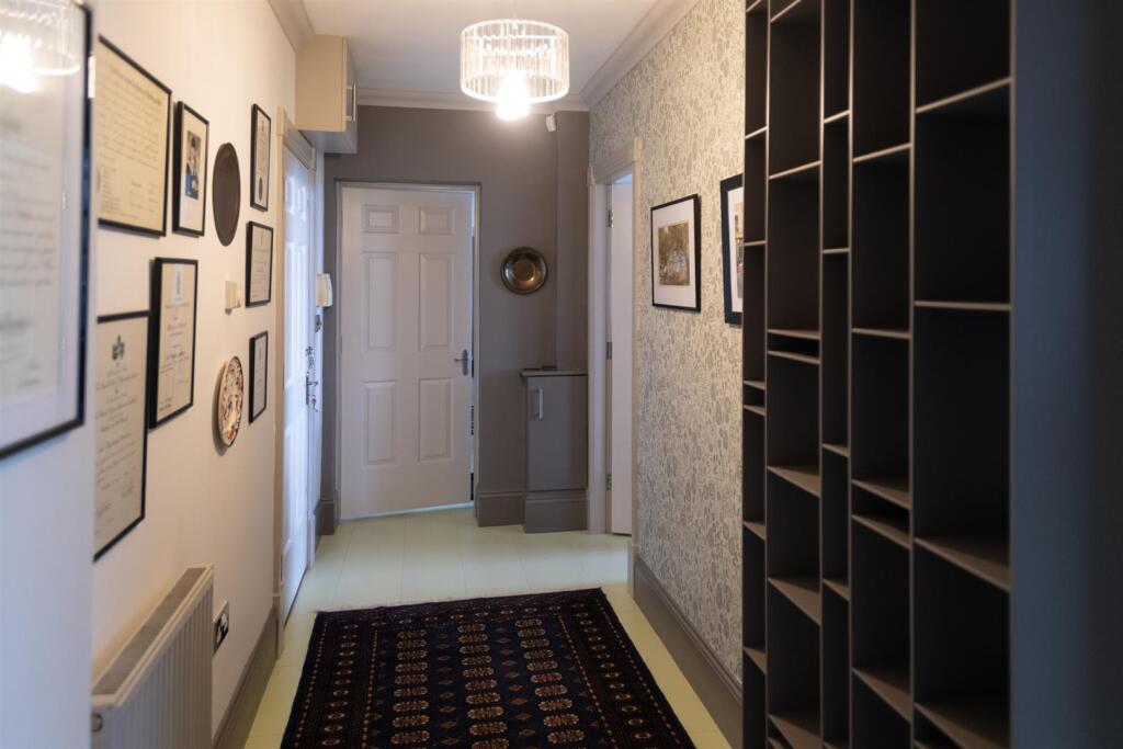 PRIVATE ENTRANCE HALL