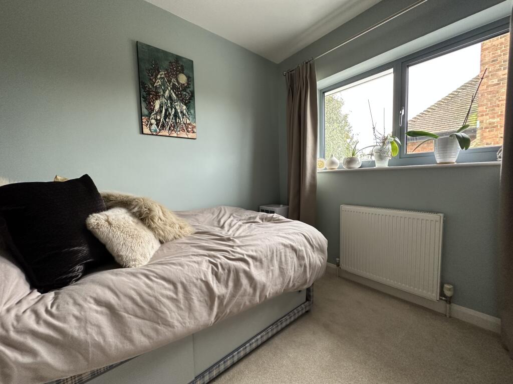 Bed 4.JPG