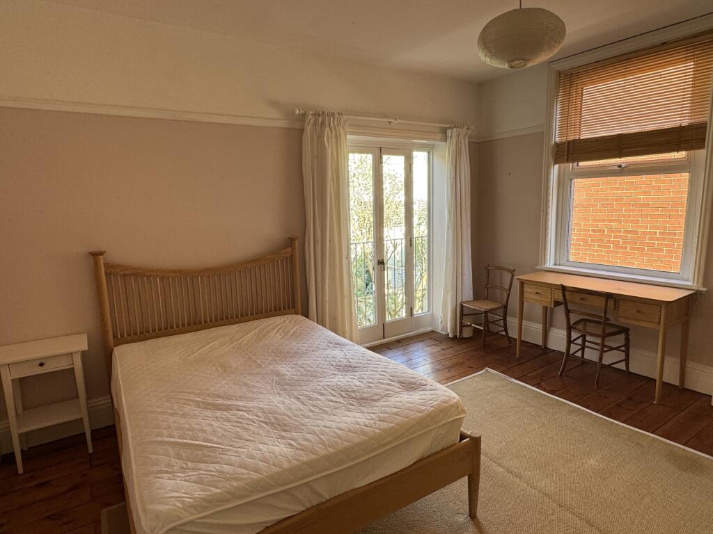 2 Longlands - Bed 3