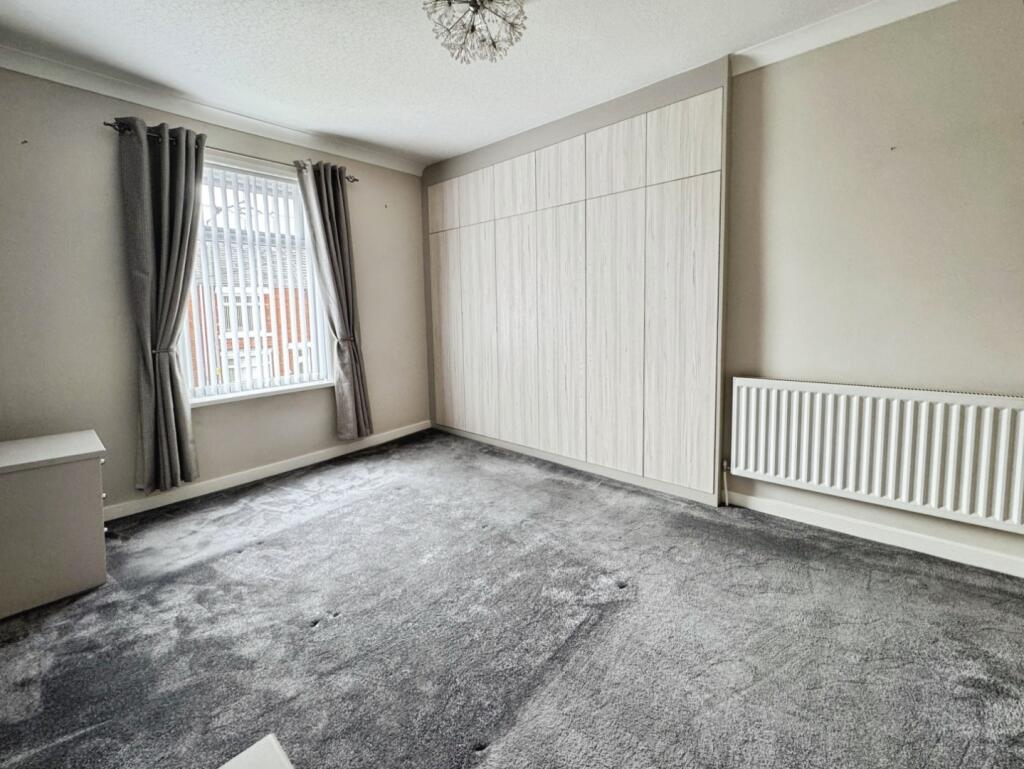 pbox-bedroom-326135.jpg