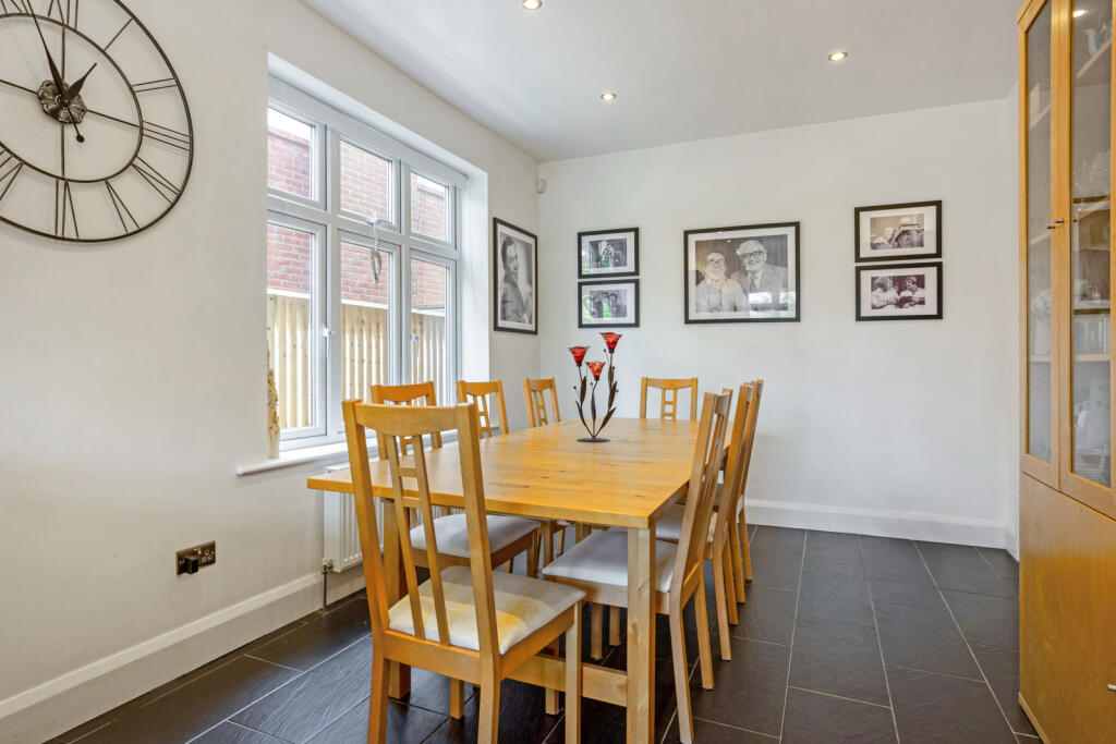 Dining Area 2