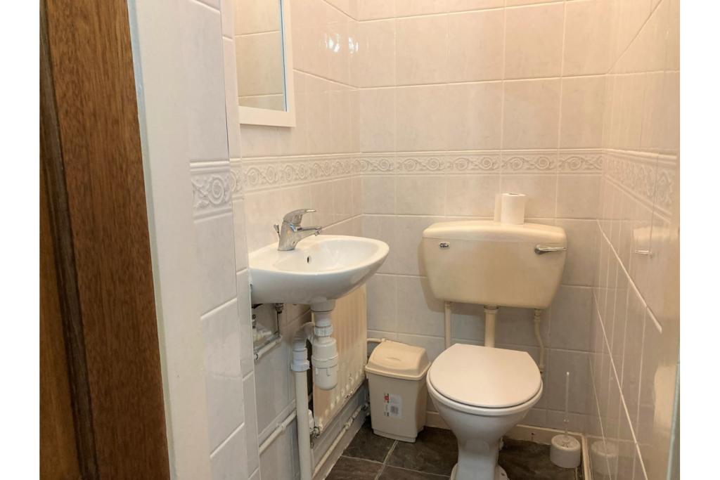 Downstairs Cloakroom
