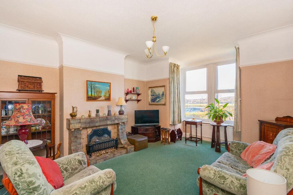 6S6R6FN - Living Room C.jpg