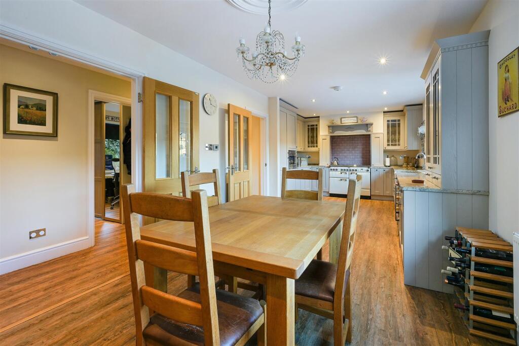 OAK TREE COTTAGE- (11).jpg