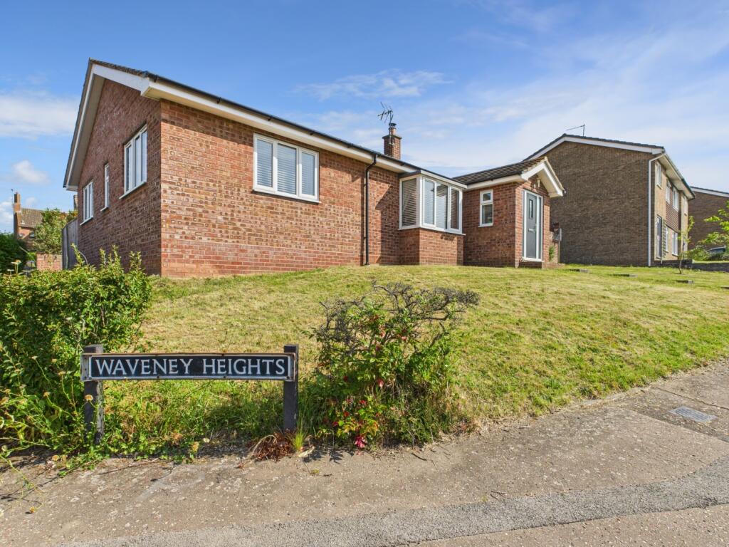 CAM04058G0-PR0021-STILL010