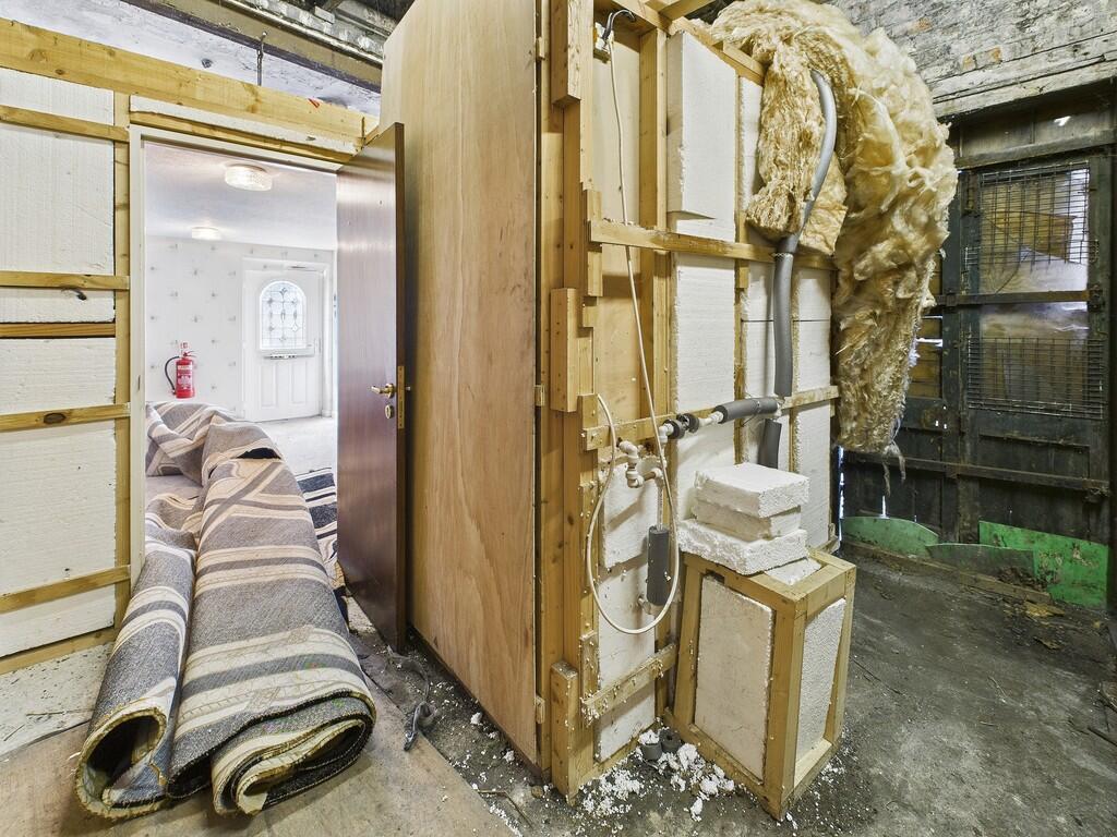 CAM04273G0-PR0149...