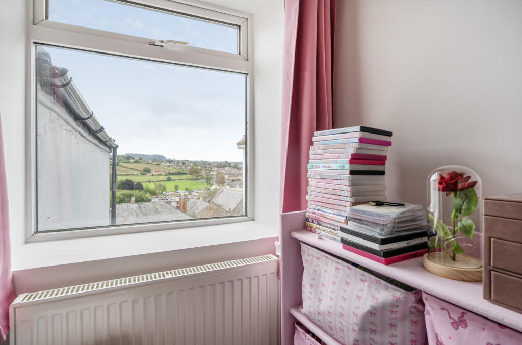 1356689-23-68cbfc...