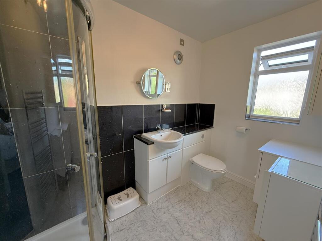 En-Suite.JPG