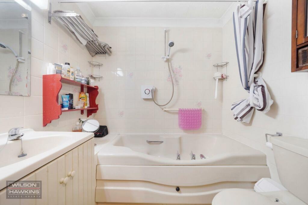 20 Hanbury Court, Northwick Park Road - UZ2F0nKHst