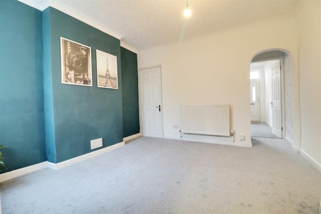 rear reception room.jpg