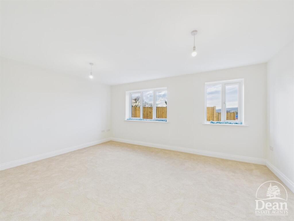 Netherned, Woolaston