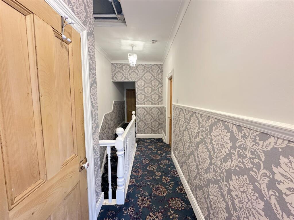 First Floor Split Landing