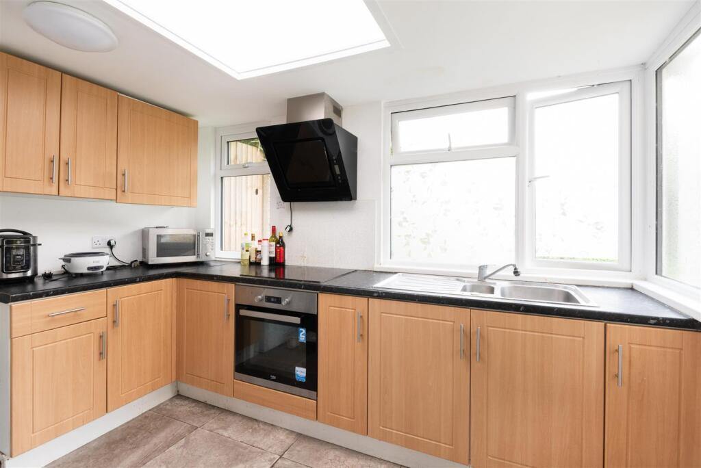 14 Banwell Road, Bath, BA2 2UJ-4.jpg