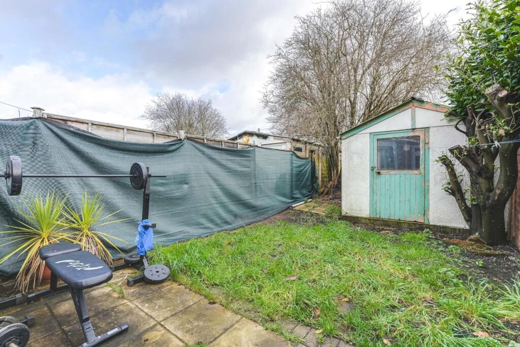 7 Lathkill Close-5.jpg