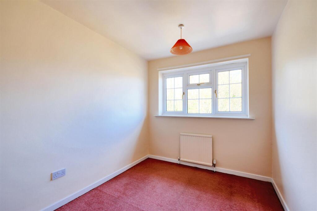 Bedroom 2_1.jpeg