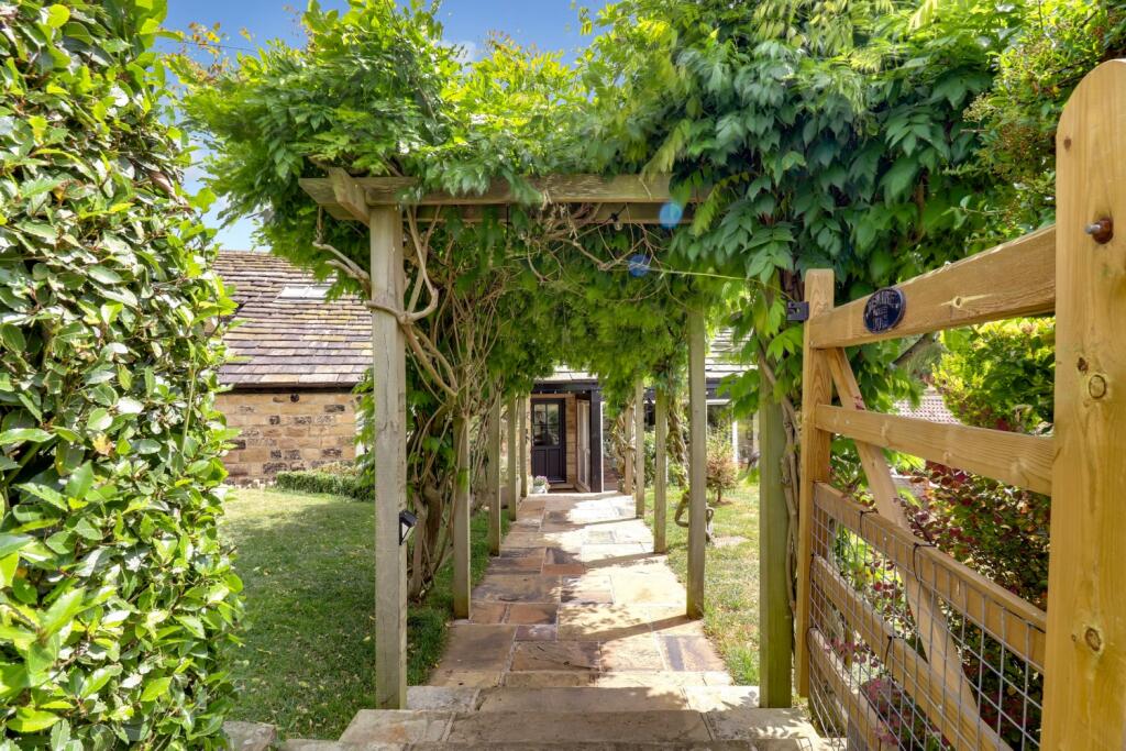 4- Rob Hammond EweMove Pontefract