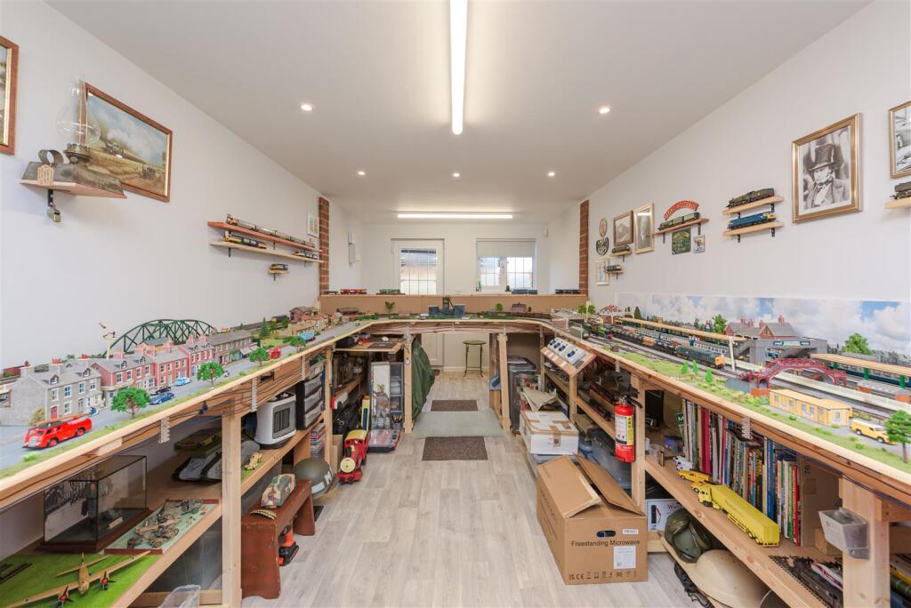 30 Coton Road, Nether Whitacre