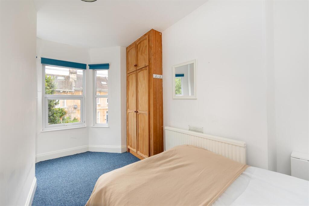 10 Shaftesbury Ave -13.jpg