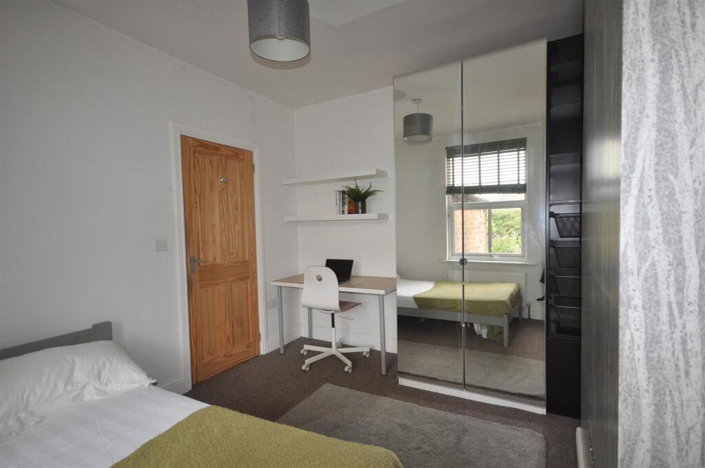 Handford Street, DE22 3GS, Derby - STUDENTS 26/27