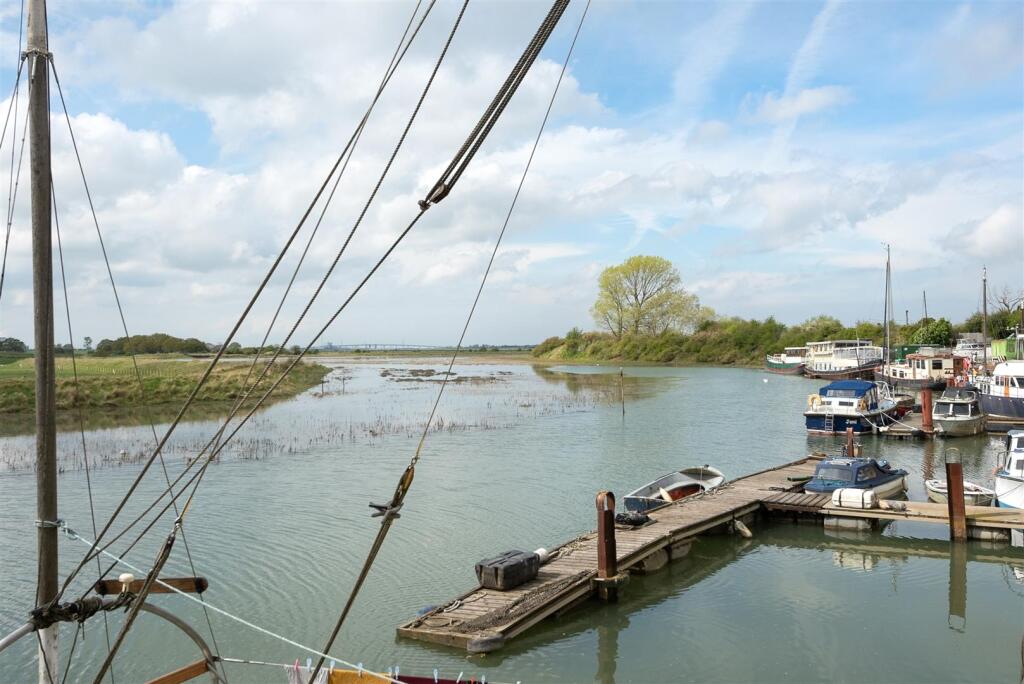 North Quay, Conyer, Sittingbourne