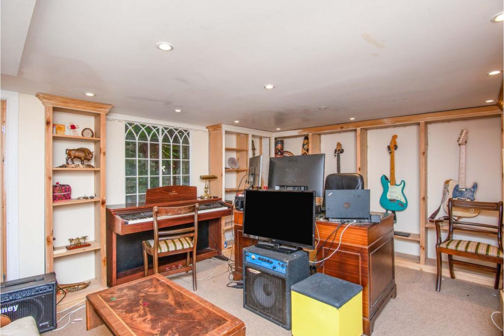 Home Office