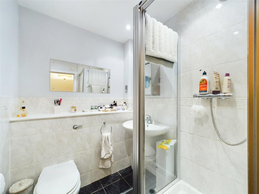 Ensuite