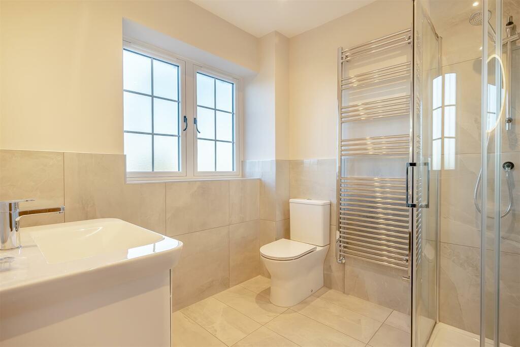 8581130-interior04.jpg