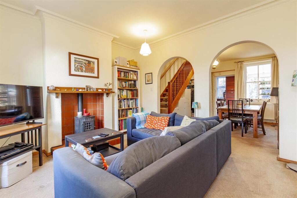 Reception Room-1.jpg